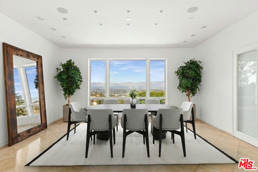 Photo of Listing #26652217