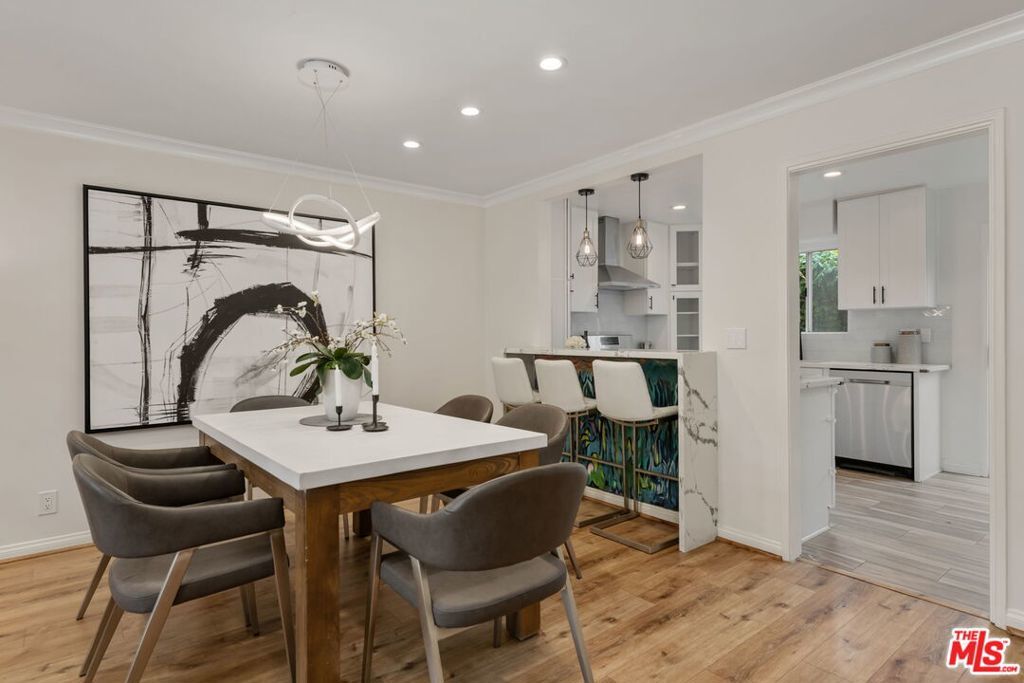 Photo of Listing #26653663