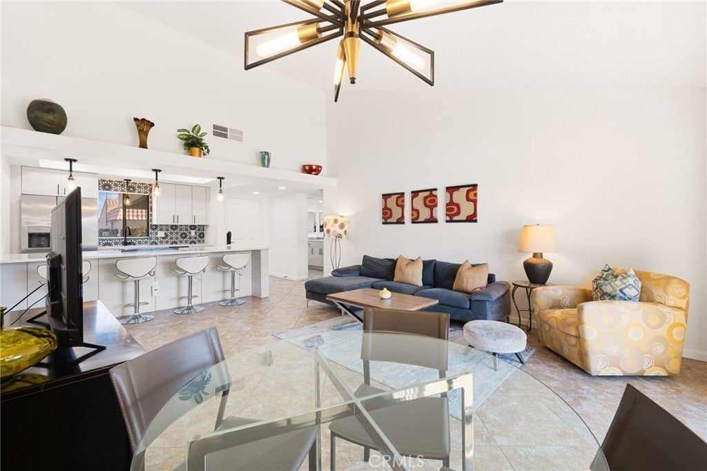 Photo of Listing #PW26036654