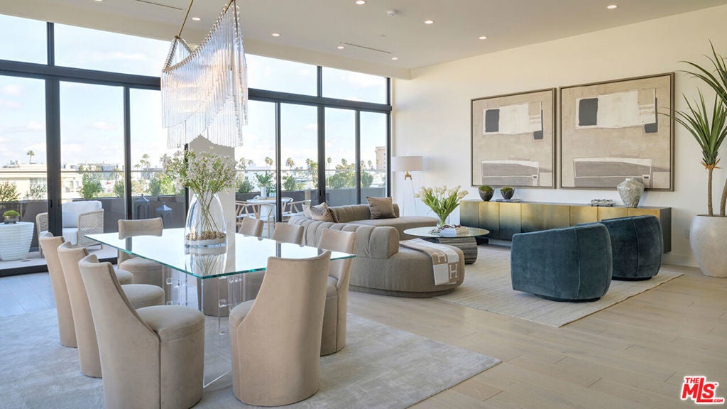 Photo of Listing #26653591