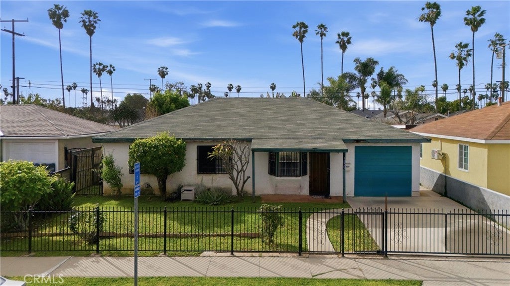 Photo of Listing #DW26036835