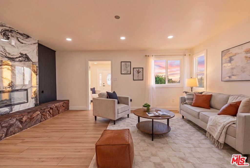 Photo of Listing #26651993