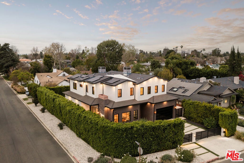 Photo of Listing #26651621