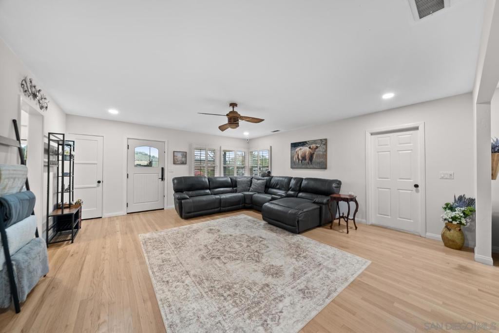 Photo of Listing #260003935SD