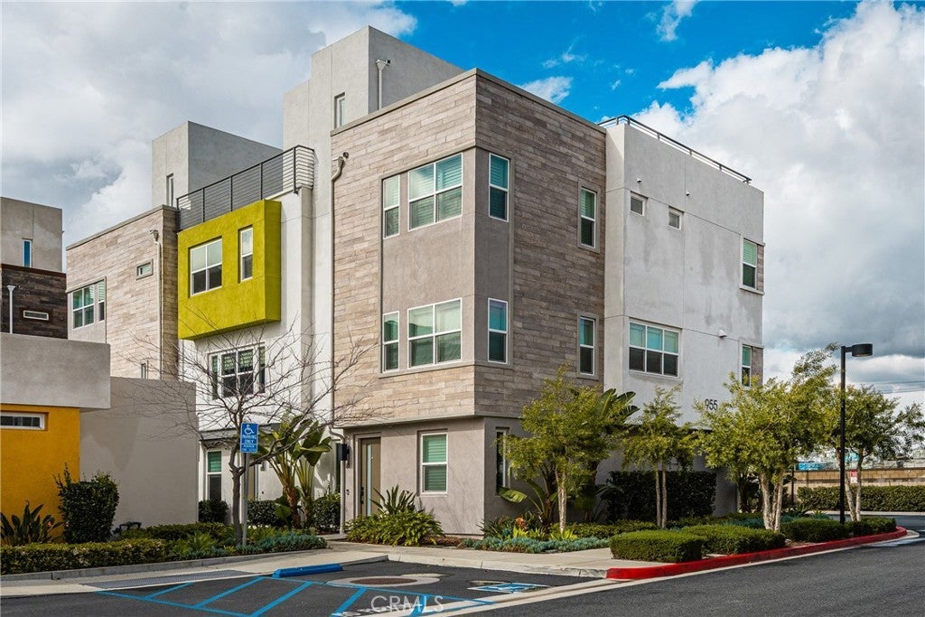 Photo of Listing #OC26015842