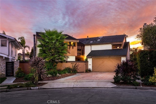3902 Legend Circle, Huntington Beach