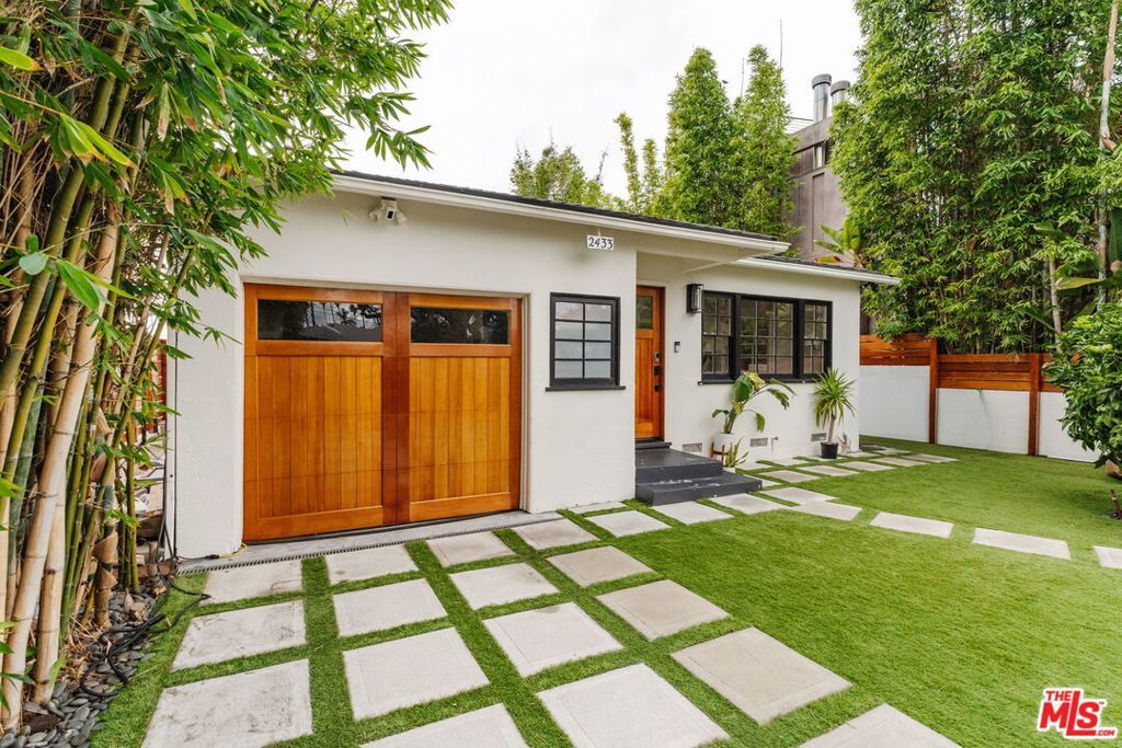 Photo of Listing #26642359