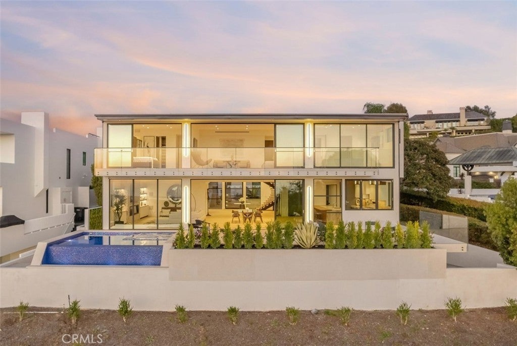 4 Geneve, Newport Beach