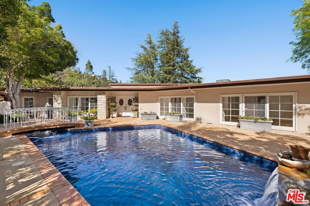 Photo of Listing #26654159