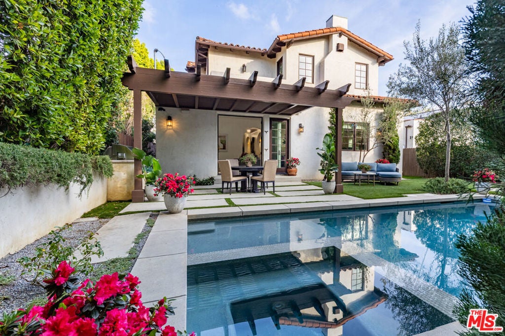 Photo of Listing #26653599