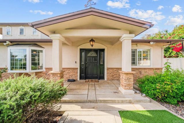 10820 Dutton Drive, La Mesa
