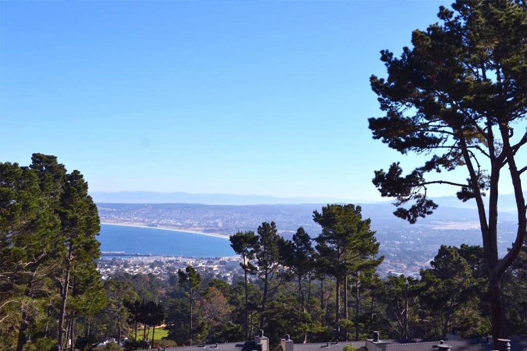 70 Forest Ridge Road 30, Monterey
