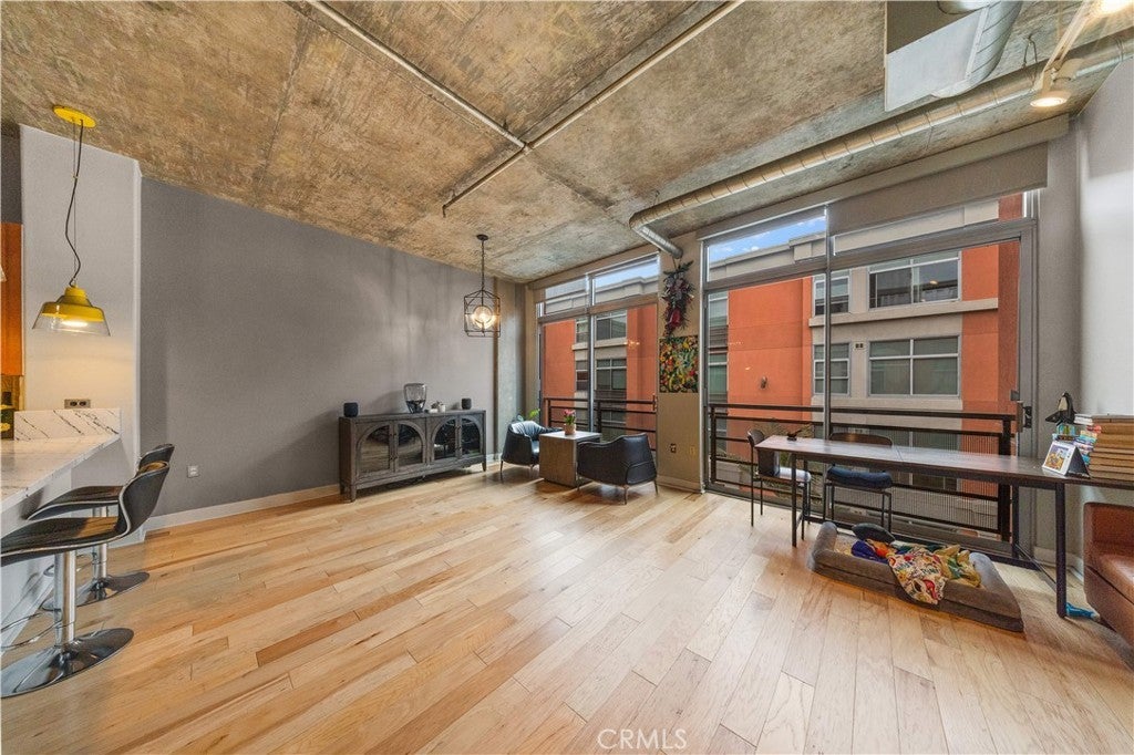 840 Green 329, Pasadena