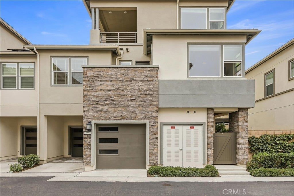 Photo of Listing #OC26038119