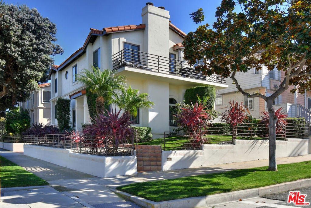 Photo of Listing #26654541