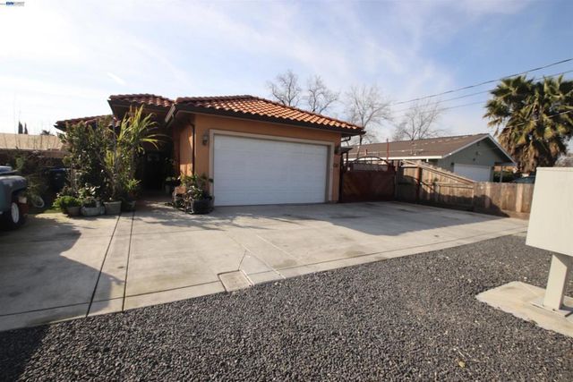 2511 S Laurel, Stockton