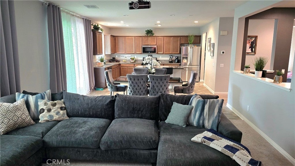 Photo of Listing #DW26038639