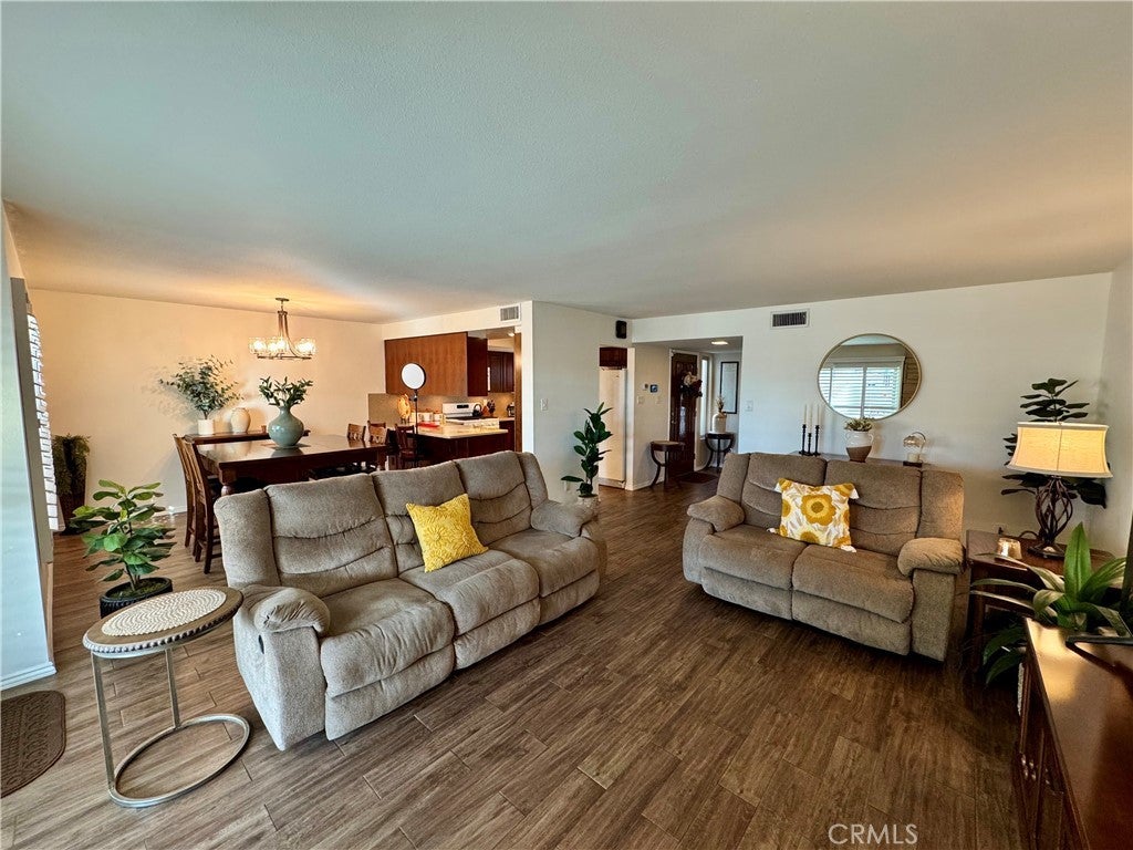 Photo of Listing #MB26038815