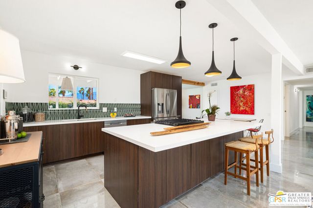 2405 E Francis Drive, Palm Springs