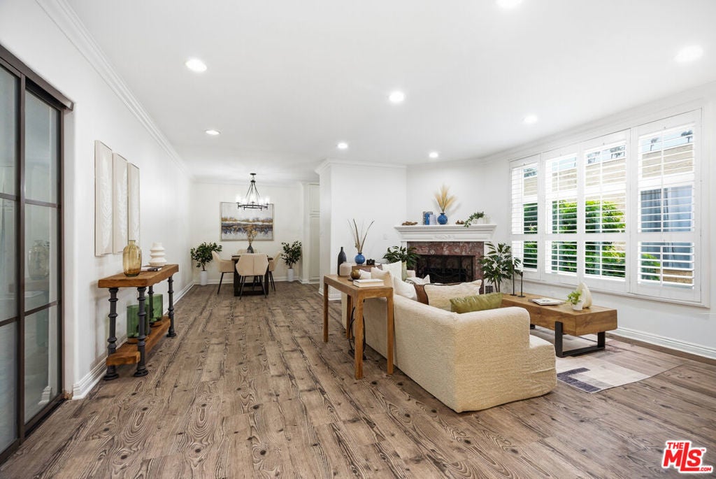 Photo of Listing #26654917