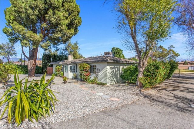 193 N Maple Avenue, Fontana
