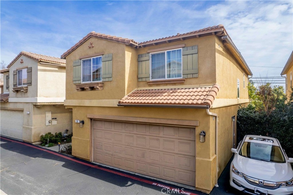 9427 Lemona Avenue 20, North Hills