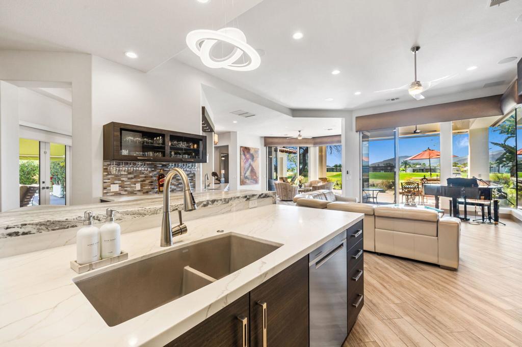 Photo of Listing #219143619DA