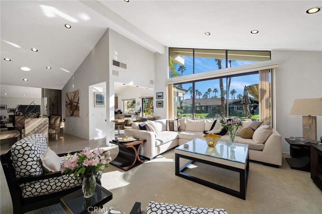 97 Palomino Circle, Palm Desert