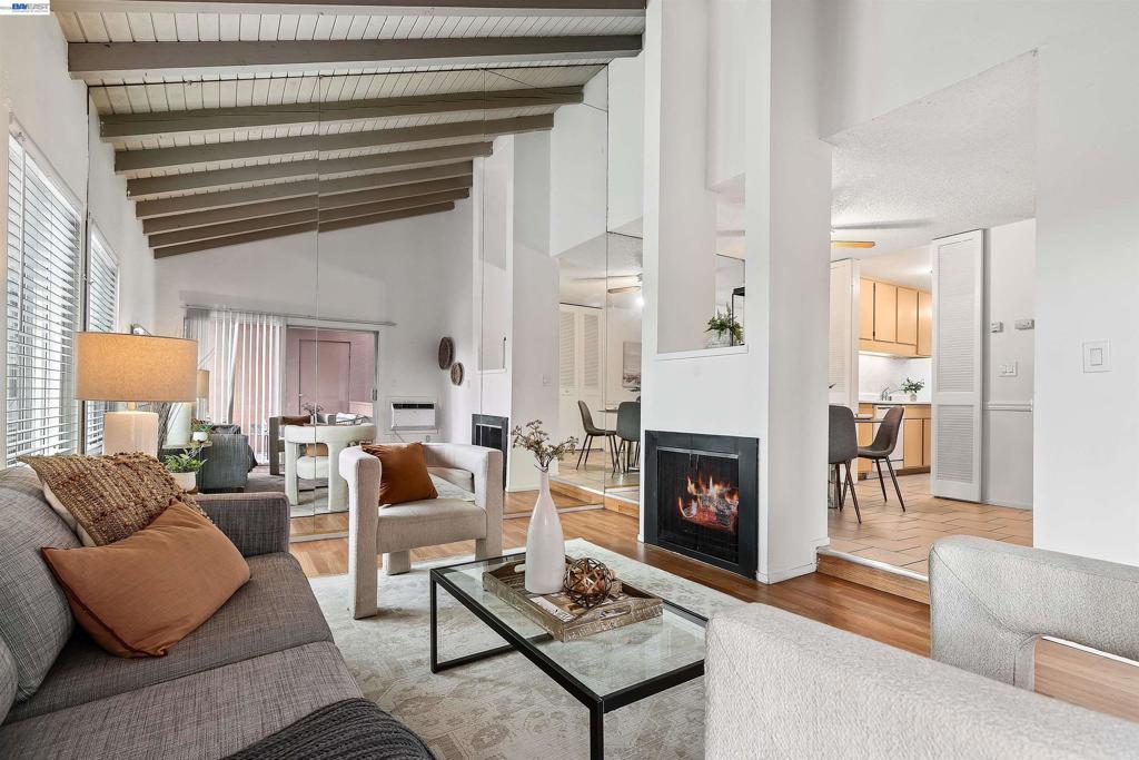 Photo of Listing #41124807