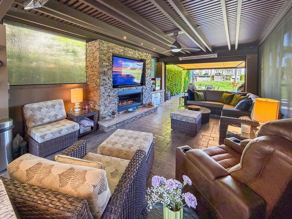 80394 Avenue 48 # 15, Indio