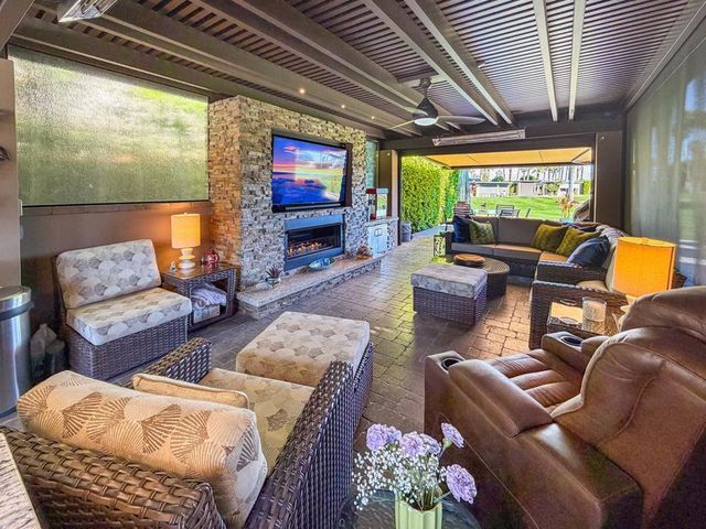 80394 Avenue 48 # 15, Indio