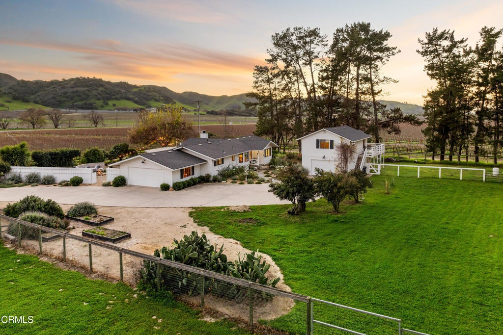 Photo of Listing #V1-34823