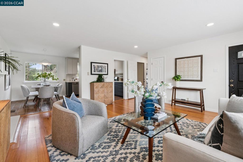 Photo of Listing #41124870