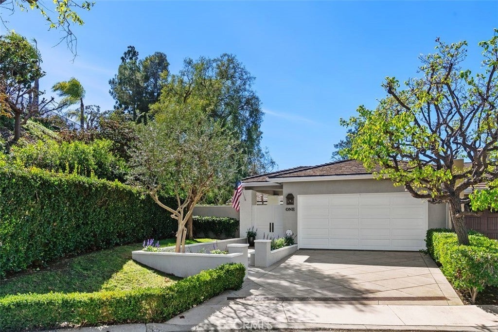 Photo of Listing #NP26035691