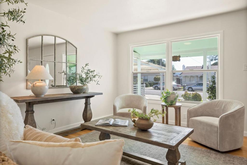 Photo of Listing #ML82035923