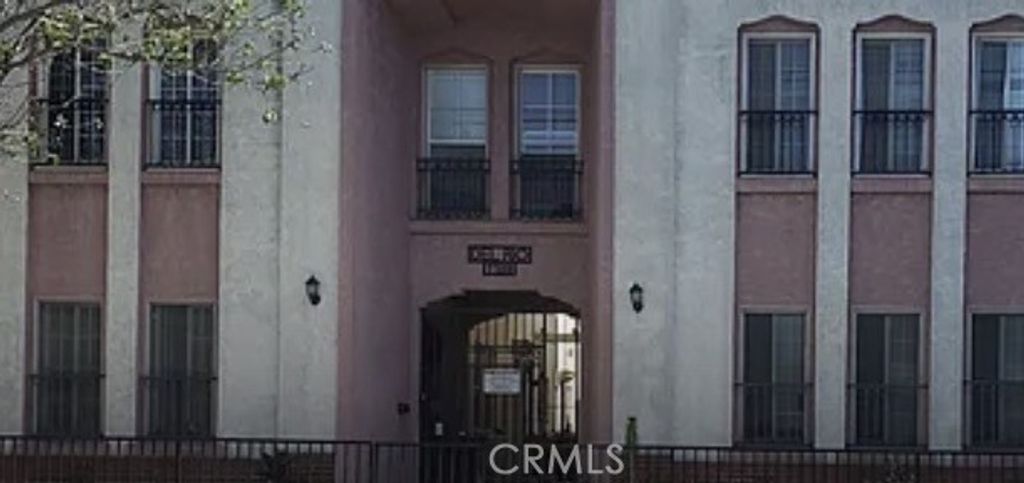 1738 E 4th, Long Beach