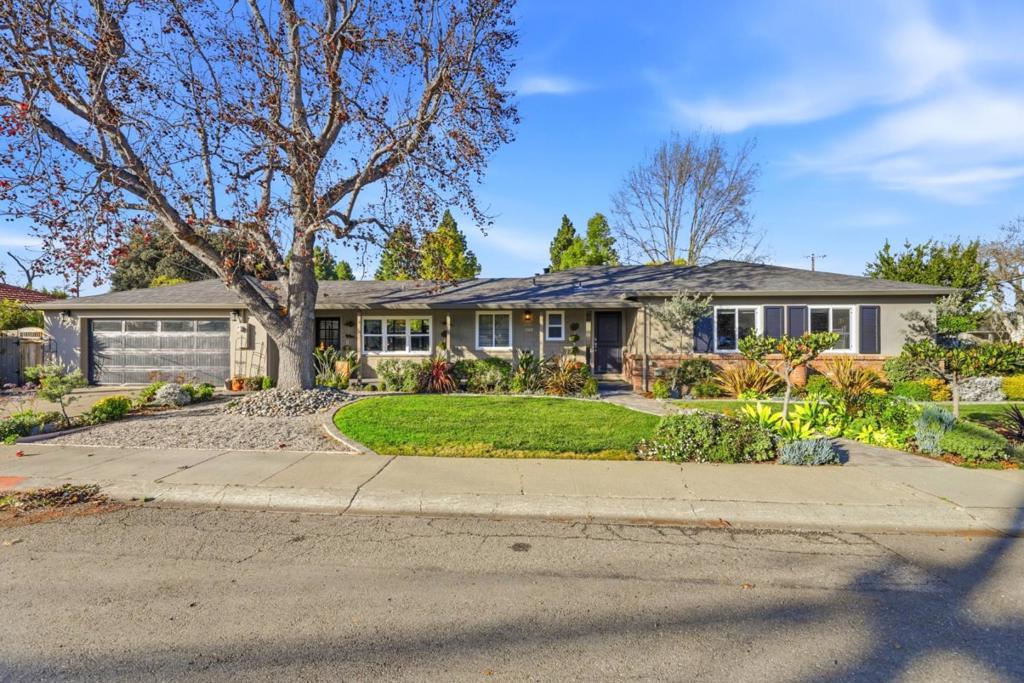 Photo of Listing #ML82035926