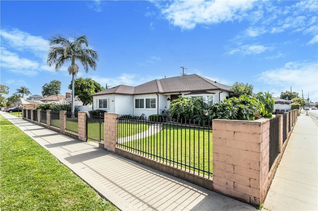 Photo of Listing #RS26037344