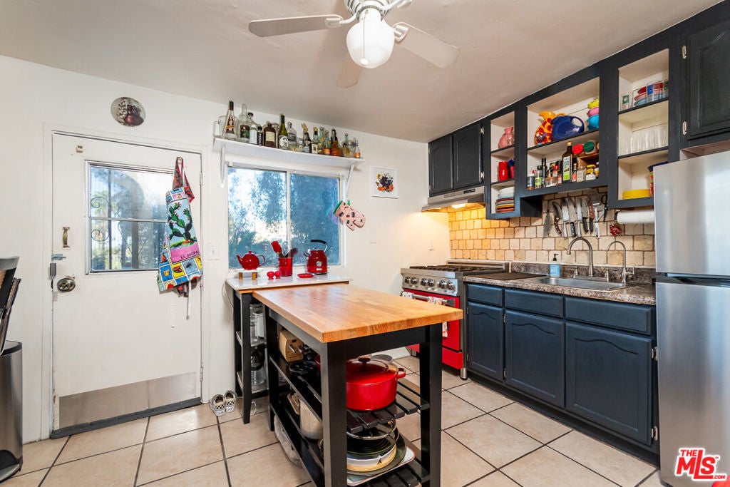 Photo of Listing #26656045