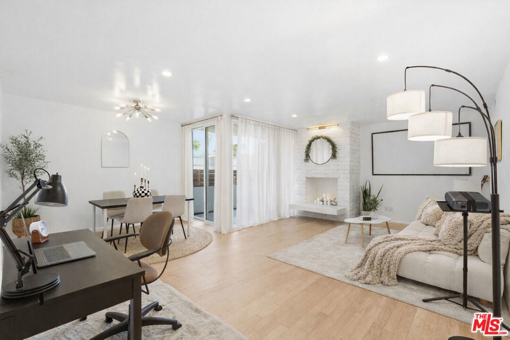 Photo of Listing #26656065