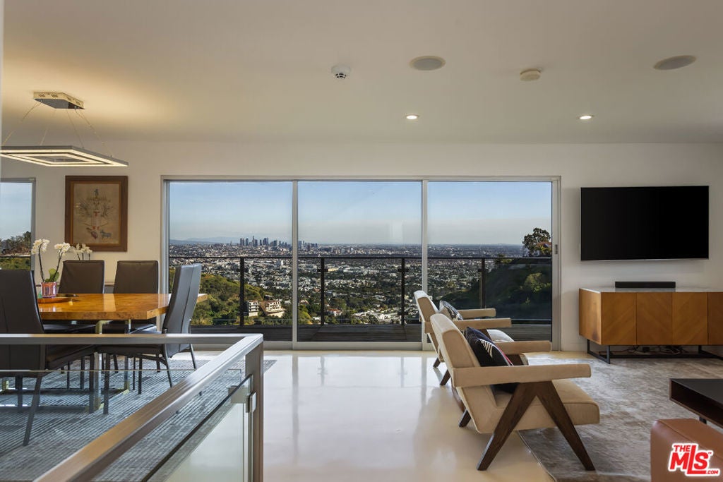 Photo of Listing #26656283