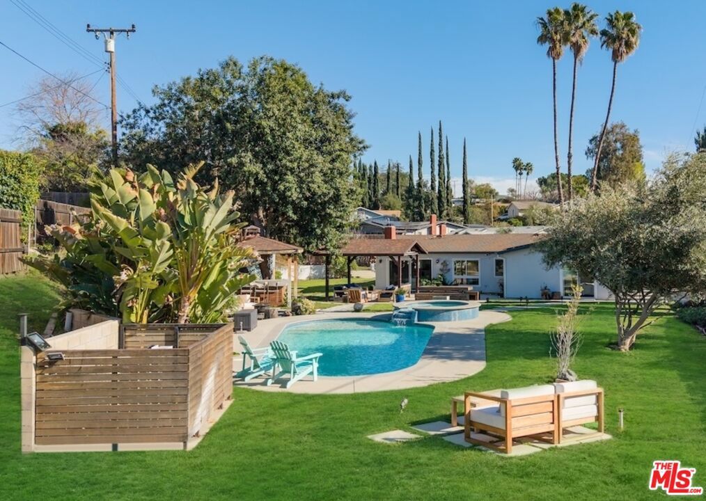 Photo of Listing #26656359