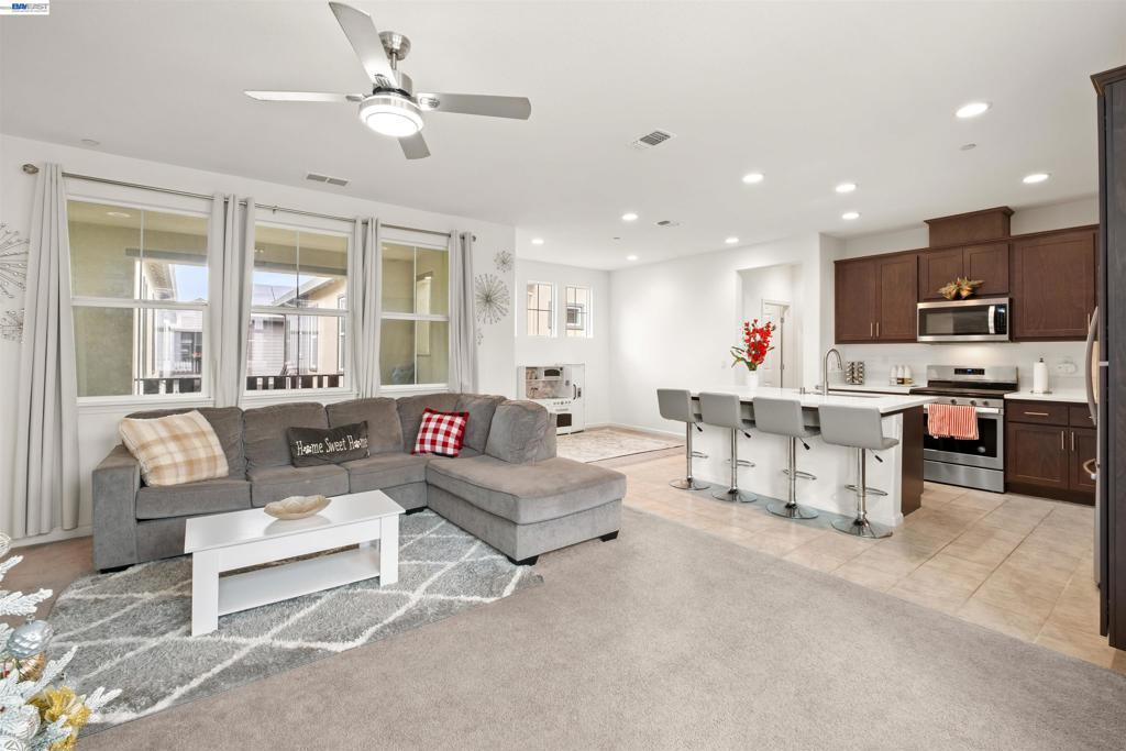 Photo of Listing #41125057