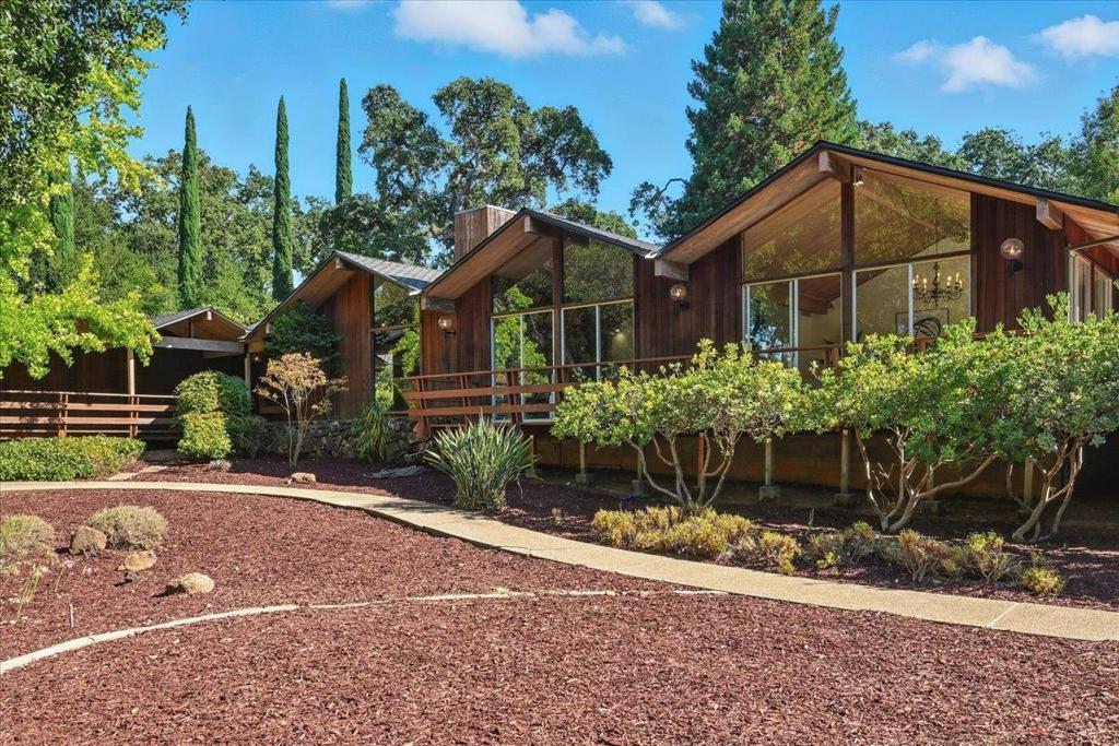 Photo of Listing #ML82036164