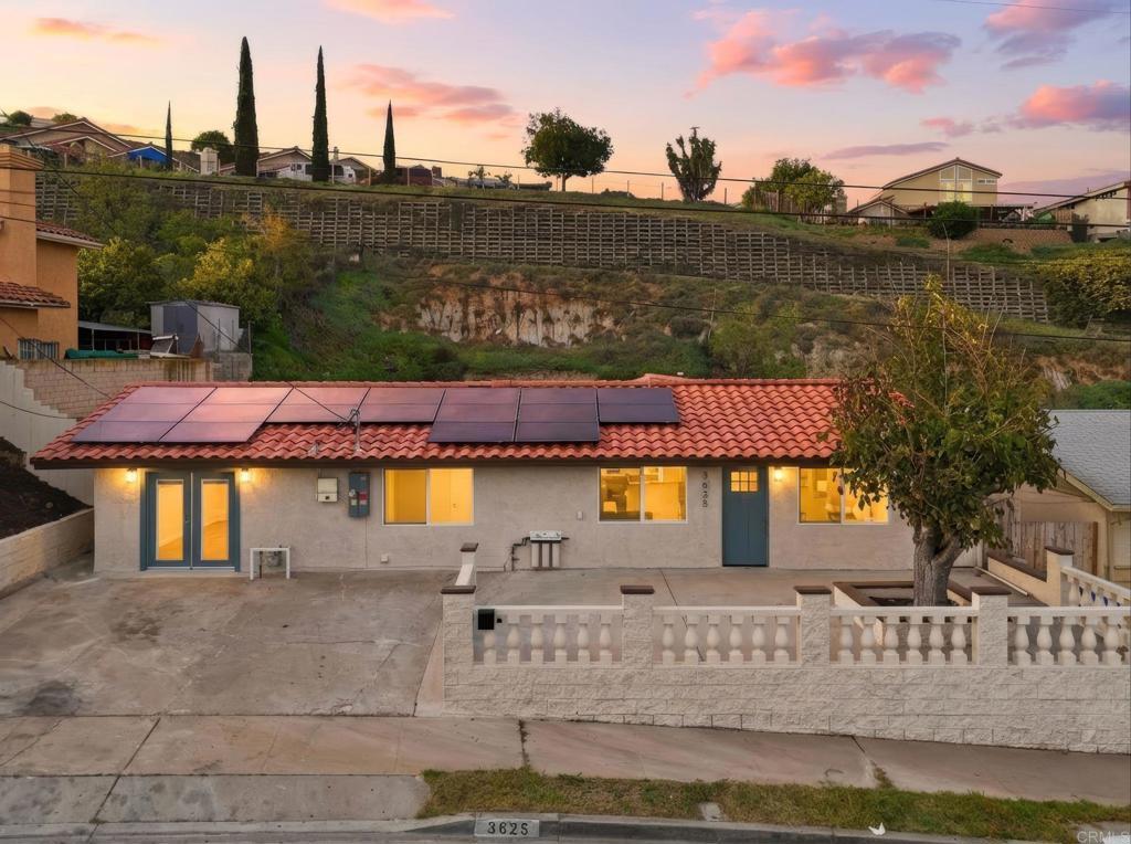 Photo of Listing #PTP2601446