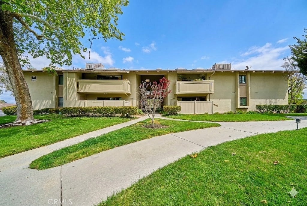 15902 Alta Vista Drive H, La Mirada