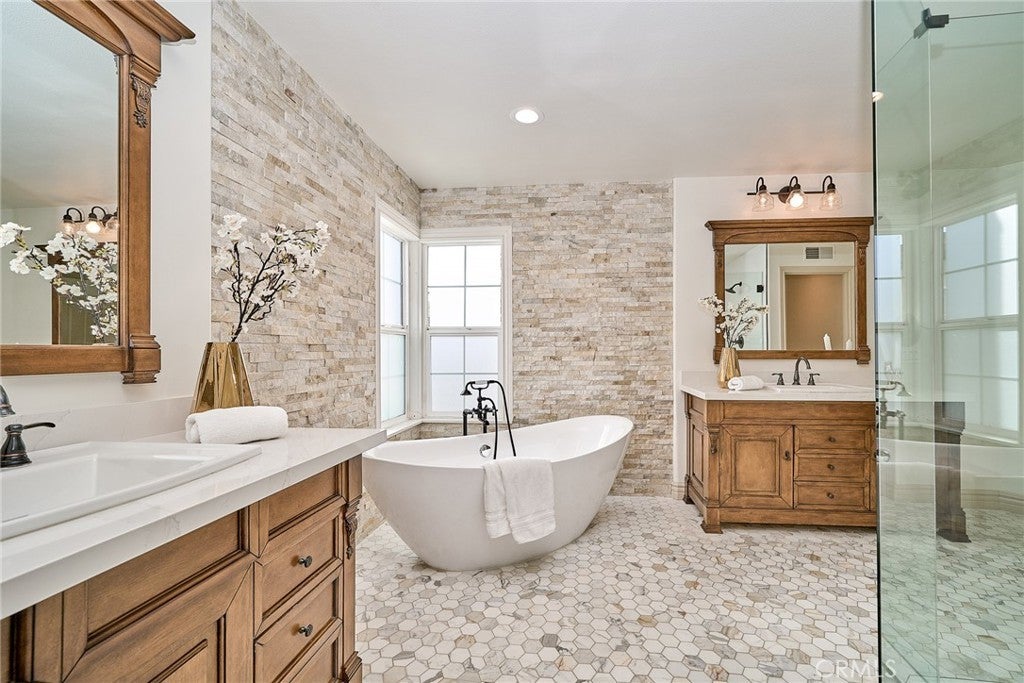 Photo of Listing #OC26041872