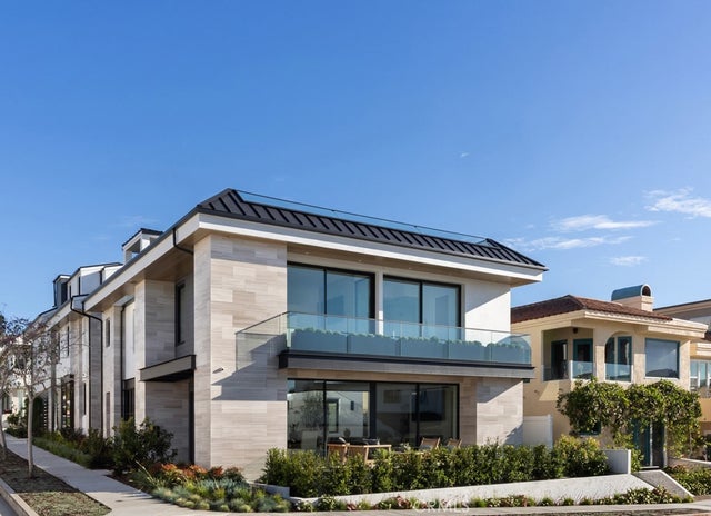 220 Carnation Avenue, Corona Del Mar