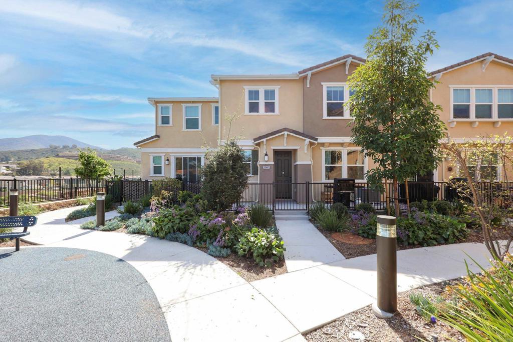 10443 Graphite Street, Spring Valley