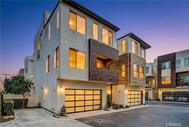 24 Ebb Tide, Newport Beach.